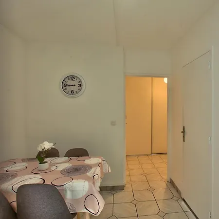Chic And Spacious Apart Amaizing Terrace Courcouronnes
